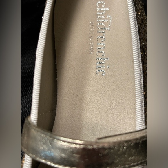 NEW Childrenchic Girls' Gold Glitter Mary Jane Flats - Picture 5 of 12